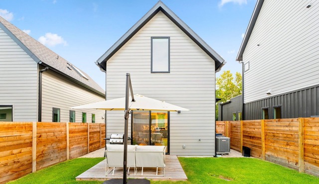 Stylish 2 bedroom Retreat in South Austin