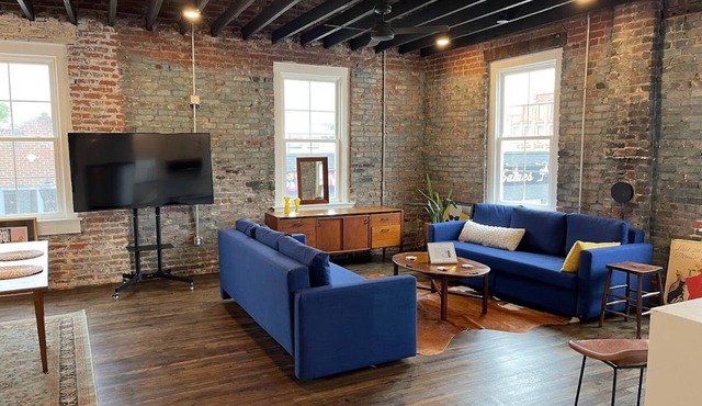 Stylish 2 BR New Apartment in Downtown Mount Airy (APT 202)