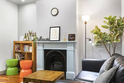 Stylish 2 Story Terrace House in Chippendale