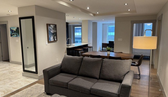 Stylish 2Bed/2Bath Balcony