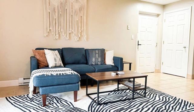 Stylish 2bedroom private parking