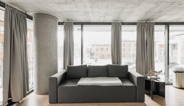 Stylish 2BR Apartment in Griffintown - Modern, Bright & Central
