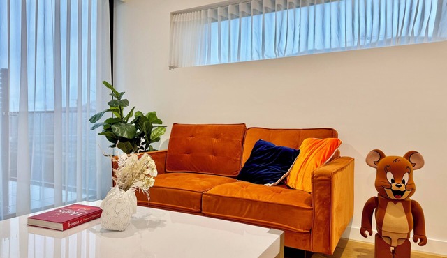 Stylish 2BR Apt｜Free Parking ｜close to Westfield