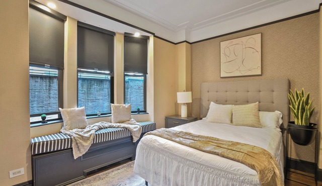 Stylish 2BR at the Mansfield