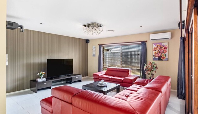 Stylish 2BR House for a Memorable Stay @Stretton