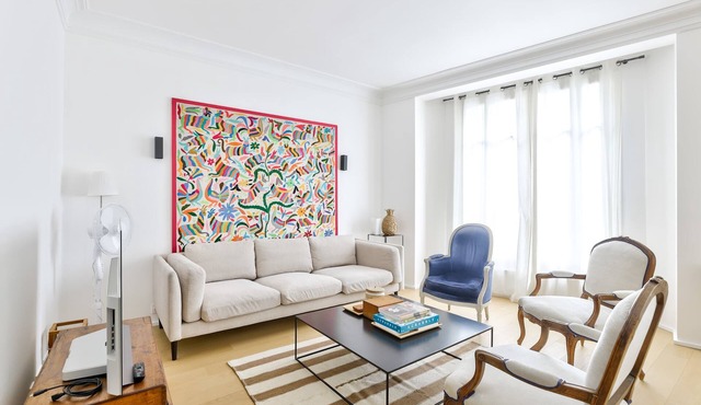 Stylish 2BR in Private Mansion at Rue de Passy