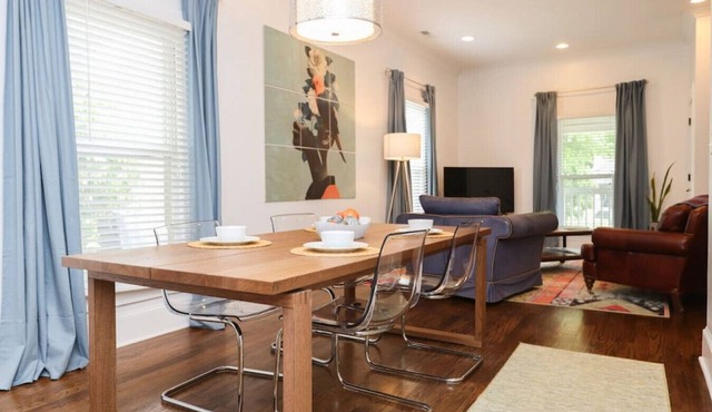 Stylish 2BR in Villa Heights, Steps from Greenway, Near NoDa & Uptown