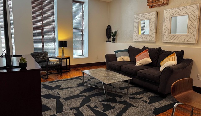 Stylish 2BR Loft in the heart of Downtown Paducah