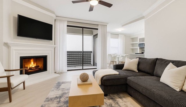 Stylish 2BR Near Uptown Pool Gym