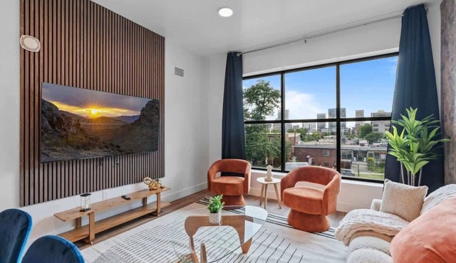 Stylish 2BR | Pool, Central SLC, Great Access