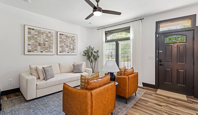 Stylish 2BR Retreat Minutes from NuLu & Downtown!