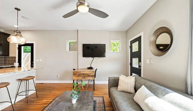 Stylish 2BR RetreatnNear Mile High + Jefferson Park