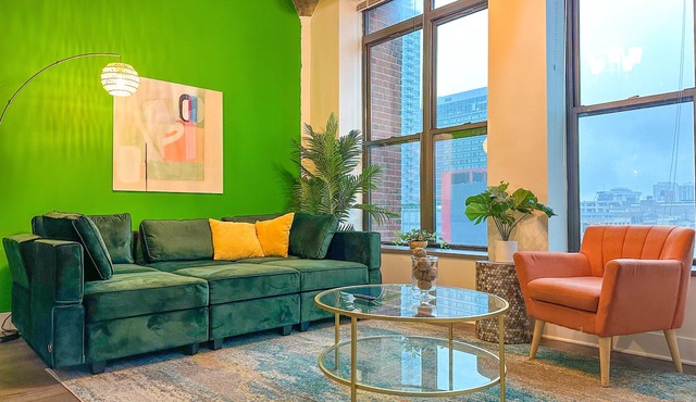 Stylish 2BR South Loop Family Unit Near McCormick Place & Soldier Field