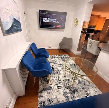 Stylish 3 Bed Home in Barking, East London