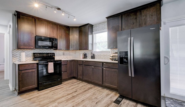 Stylish 3-Bedroom with Patio and Room to Roam
