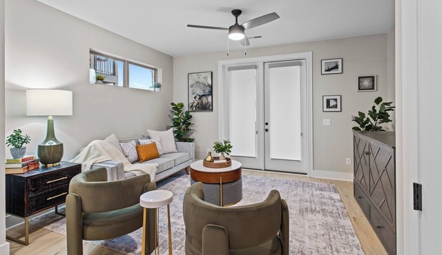 Stylish 3-Story Townhome Near Downtown Chattanooga