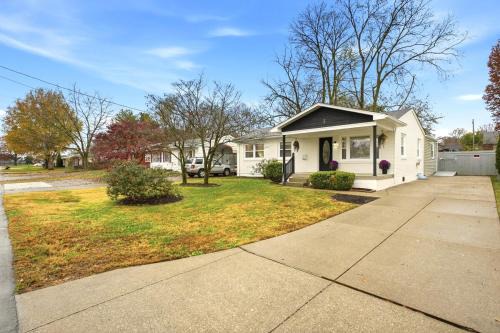 Stylish 3BR Expo Hub 8m Away 12m to Downtown Louisville