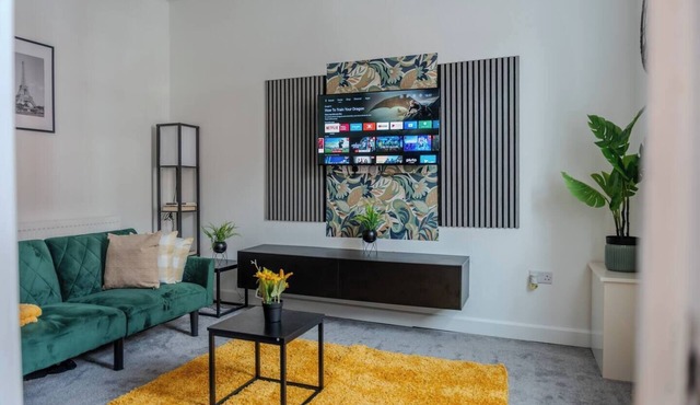 Stylish 3BR House 18mins to Peak District/Wifi/Free Parking/Netflix