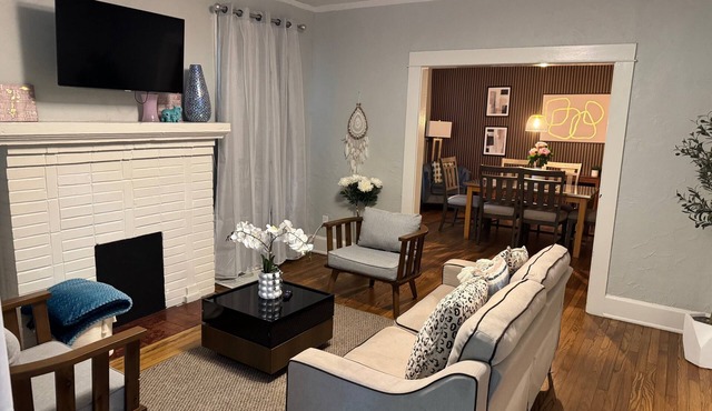 Stylish 3BR Home Sleeps 8 w/Grill – Near CrossPlex & Downtown