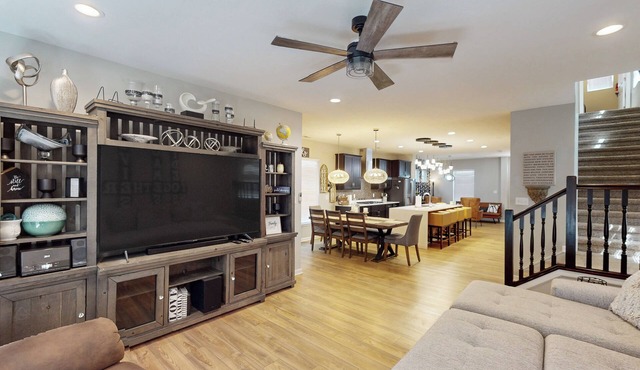 Stylish 3BR Home w/Patio, W & D