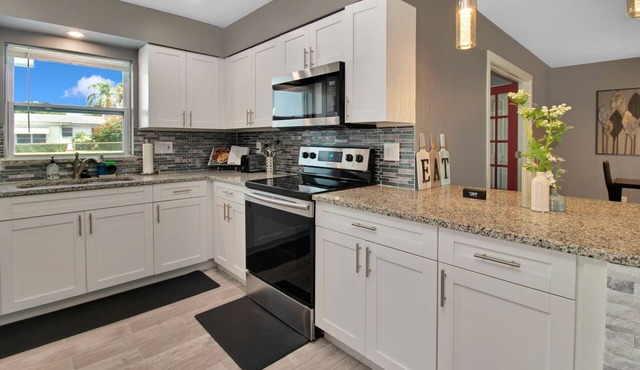 Stylish 3br Oasis, close to PGA, Mets, Club Med