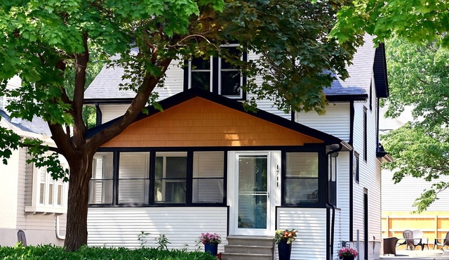 Stylish 3BR Retreat on Selby Ave/Walk to Cafés, Near MOA, Airport & Colleges