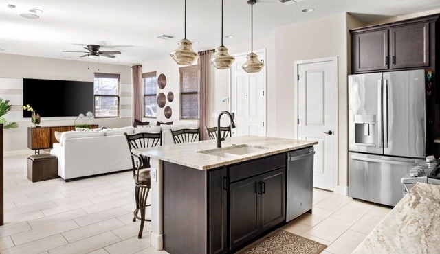 Stylish 3BR w/Patio+ Lux Kitchen