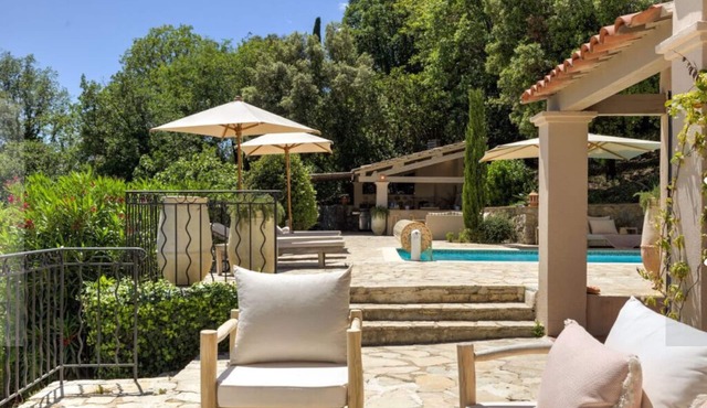 Stylish 4-Bedroom Design Villa with Pool, Gym & Open Valley Views – Côte d’Azur