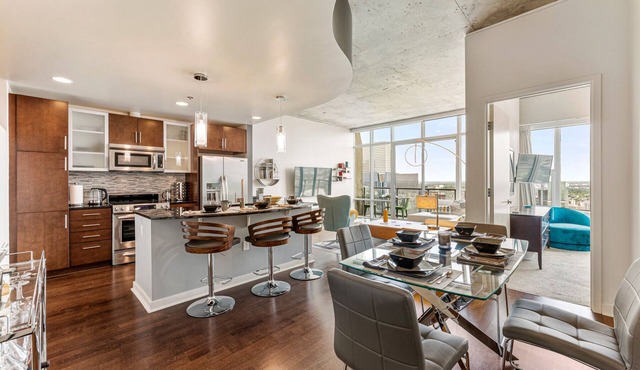 Stylish 42nd Floor Central Denver Condo with Breathtaking Views