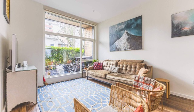 Stylish 4BDR Home Near South Acton With Parking