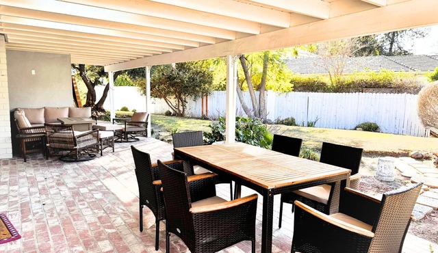 Stylish 4BR/2.5BTR Haven for Families with Garage space for long terms