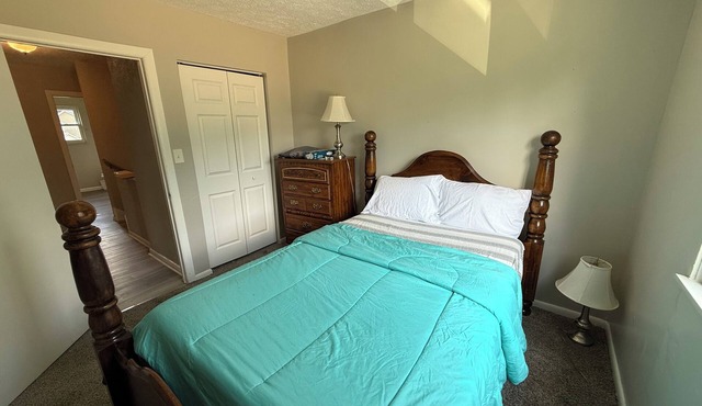 Stylish 4BR Oasis Near Easton & Polaris