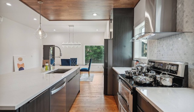 Stylish 4BR Smart Home Downtown Atlanta
