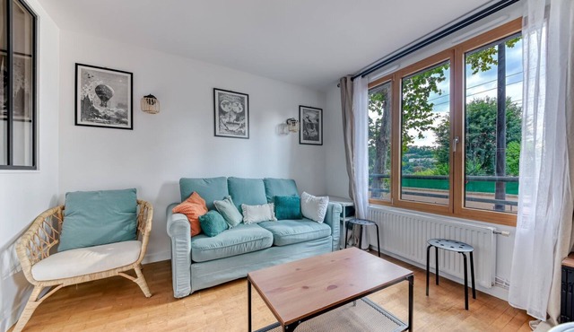 Stylish 53m² Family Apartment Near Croix-Rousse