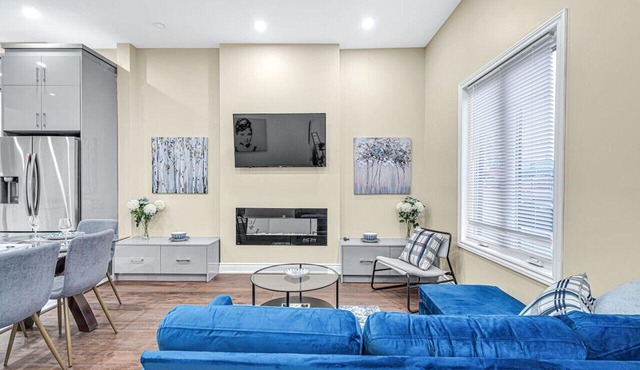 Stylish 5bed Home Near DT/Hospitals/GO/Lake/TiCats