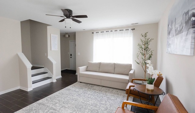Stylish and Comfy 3 bedroom home!