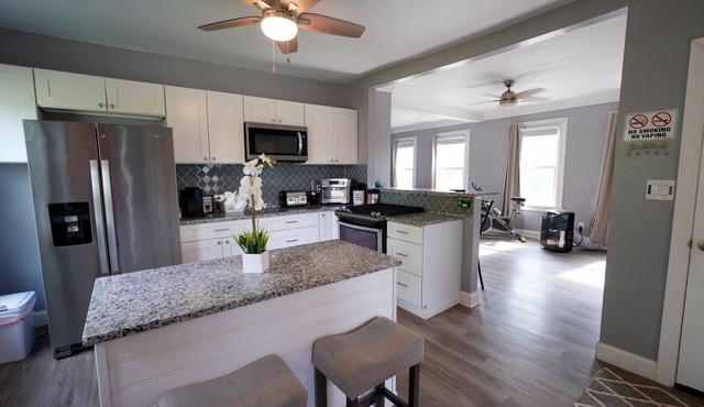 Stylish and comfortable apartment in a safe neighborhood!