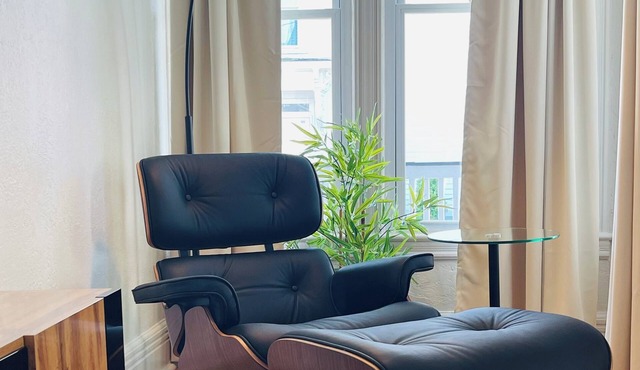 Stylish and Comfortable Downtown Historical Home Two Blocks From the River