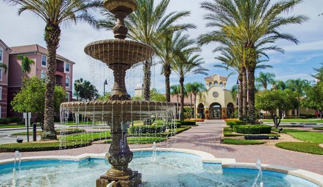 Stylish and Contemporary Vista Cay Hideaway - Lake View 3bd/2ba #3vc4126