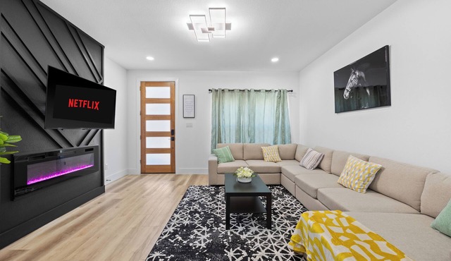 Stylish and Cozy Dallas 3 BDR