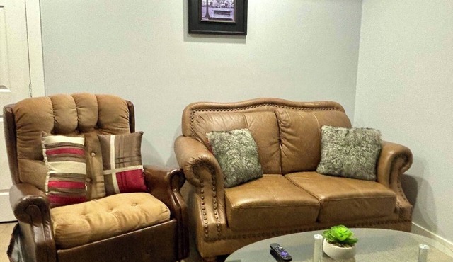 Stylish and Cozy Guest Suite