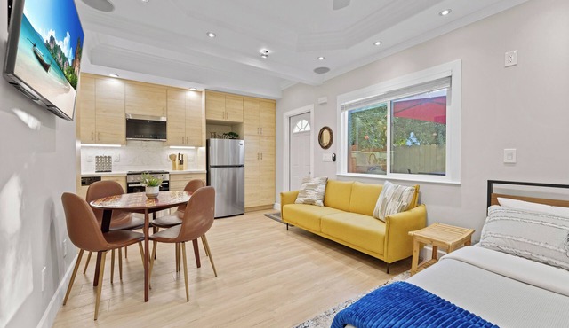 Stylish and cozy guest suite