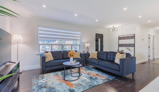 Stylish, and Fully Renovated Bungalow Retreat