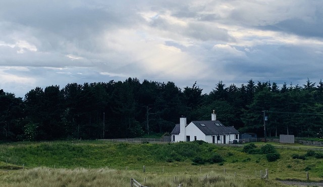 Stylish and Luxury Beach Cottage Located at the Award Winning Lunan Bay Scotland