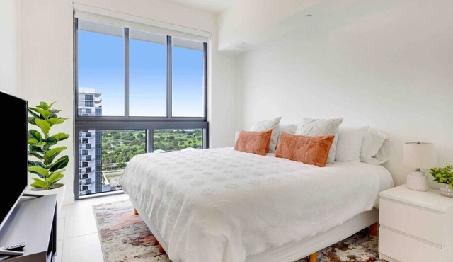 Stylish and Modern 1BR | Resort-Style Amenities