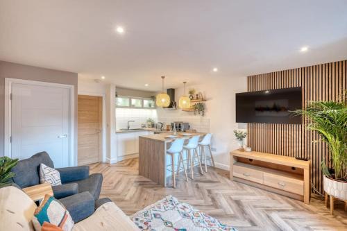 Stylish and modern city centre apartment with easy parking