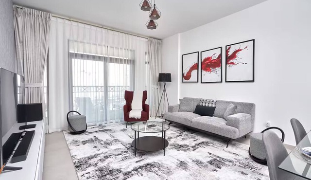 Stylish and Spacious 1BR in Dubai-Jumeira Beach Side Apartments