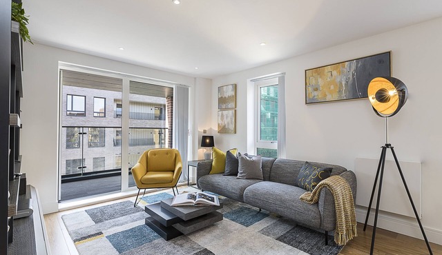 Stylish and Stunning 3 bed apartment, Colindale, NW London