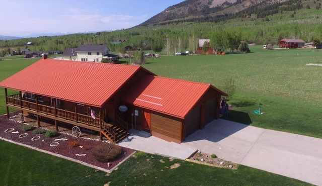 Stylish Apartment on Star Valley Ranch