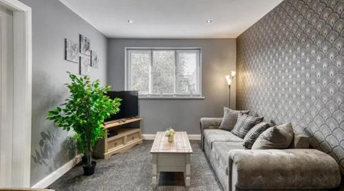 Stylish Apartment 2 Double Bedrooms - Free Off-street Parking - Preston